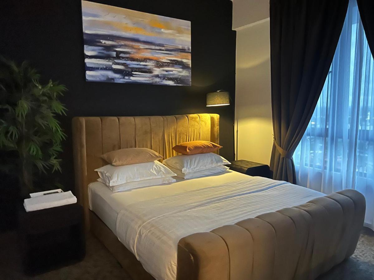 Troika Residency By The 1 *